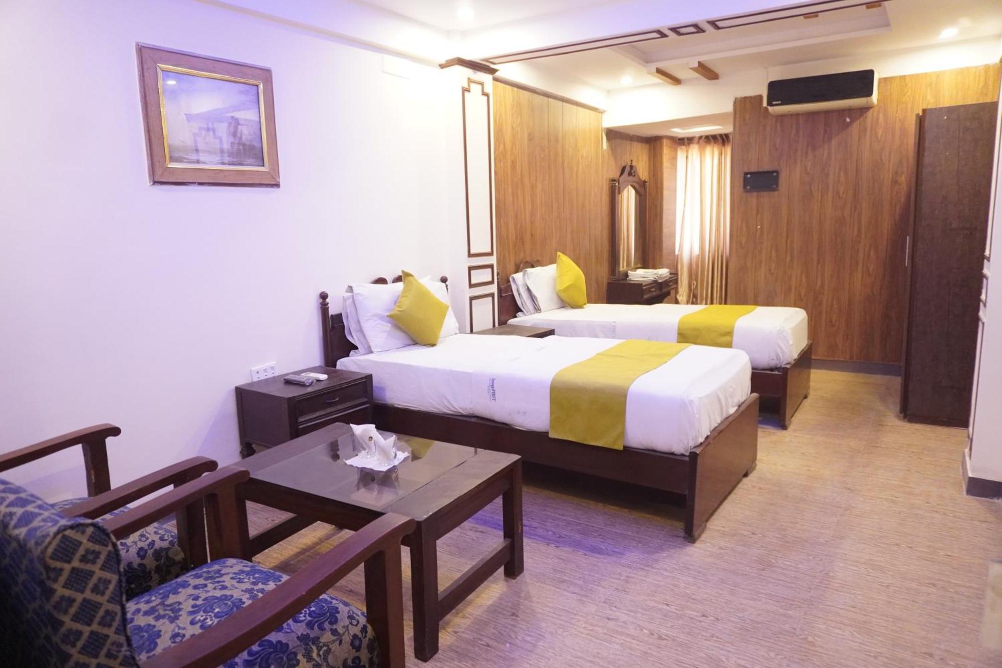 National Hotel Lahore Exterior foto