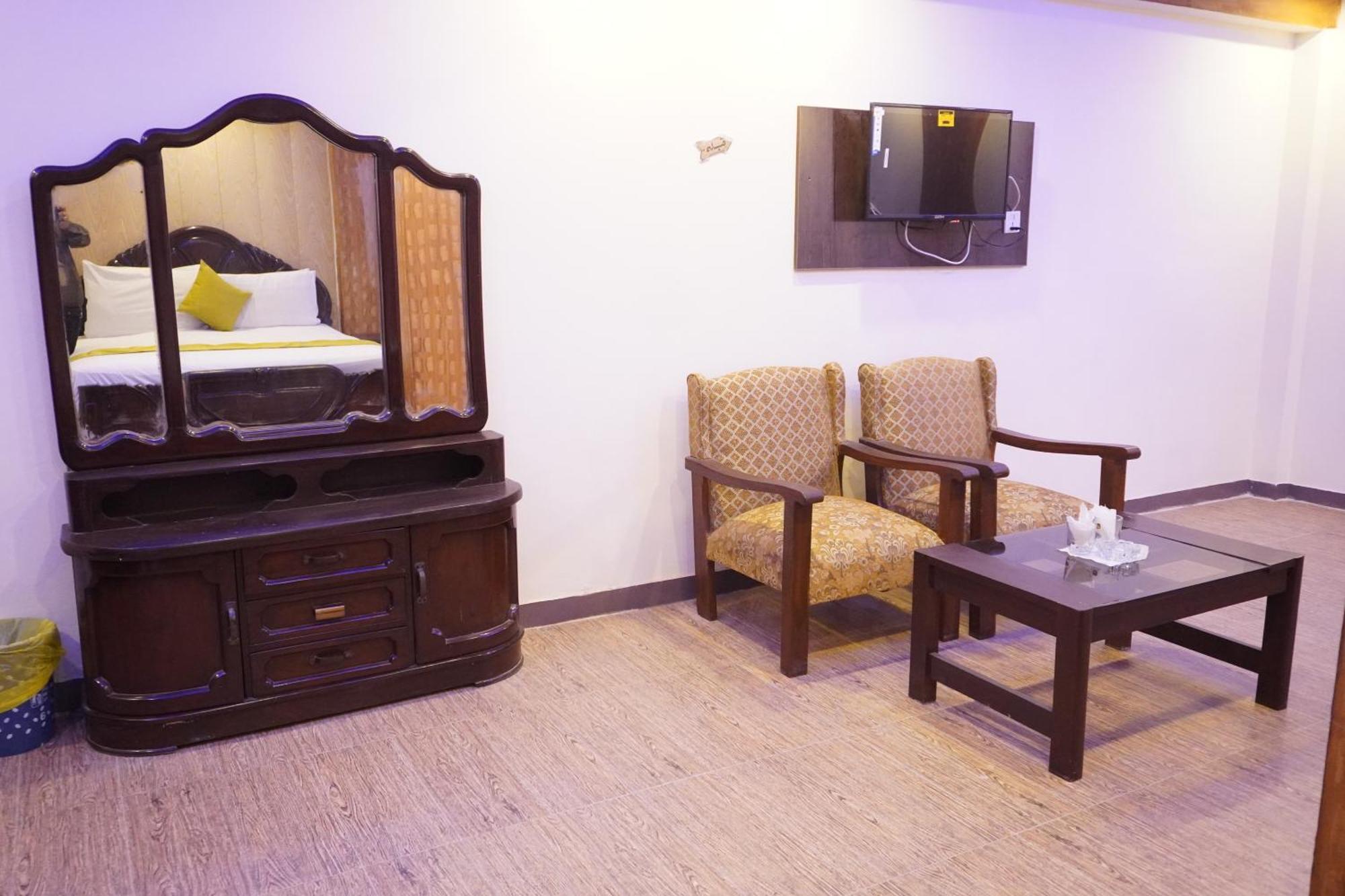 National Hotel Lahore Exterior foto