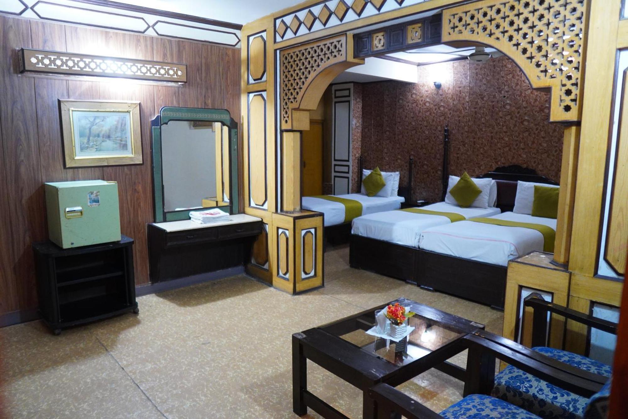 National Hotel Lahore Exterior foto